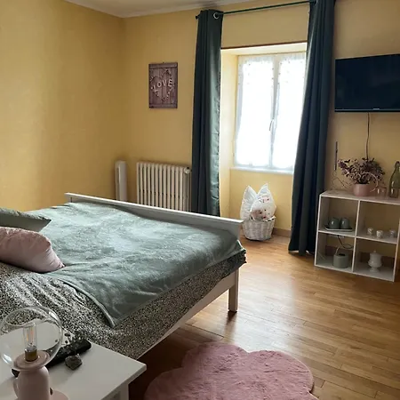 Le Clos Des Vignes Bed & Breakfast